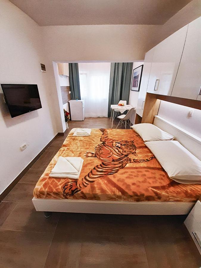 Apartment Nina Ровинь Экстерьер фото