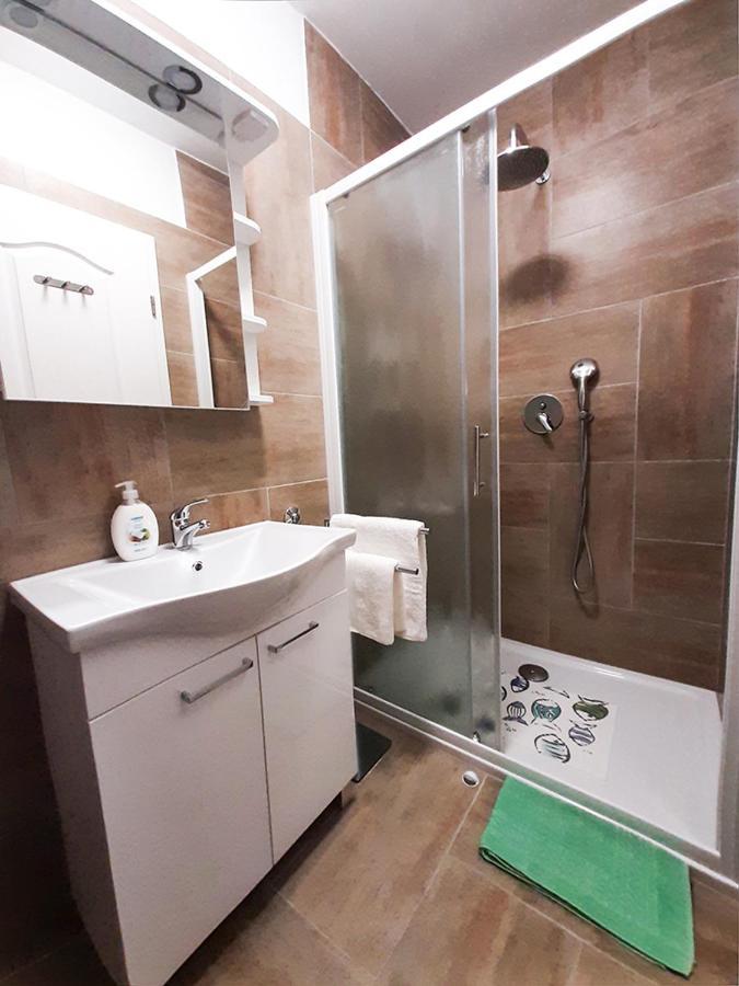 Apartment Nina Ровинь Экстерьер фото